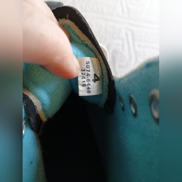 Candi girl Black and Teal Roller Derby Skates - Picture 9 of 9